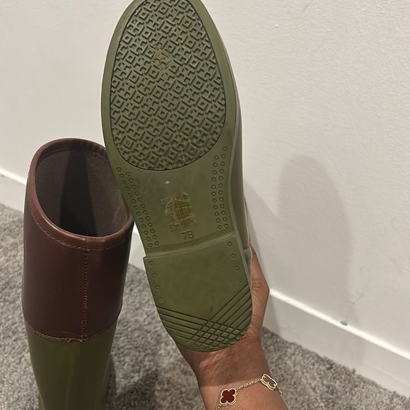 Tory Burch rain boots - Picture 3 of 4